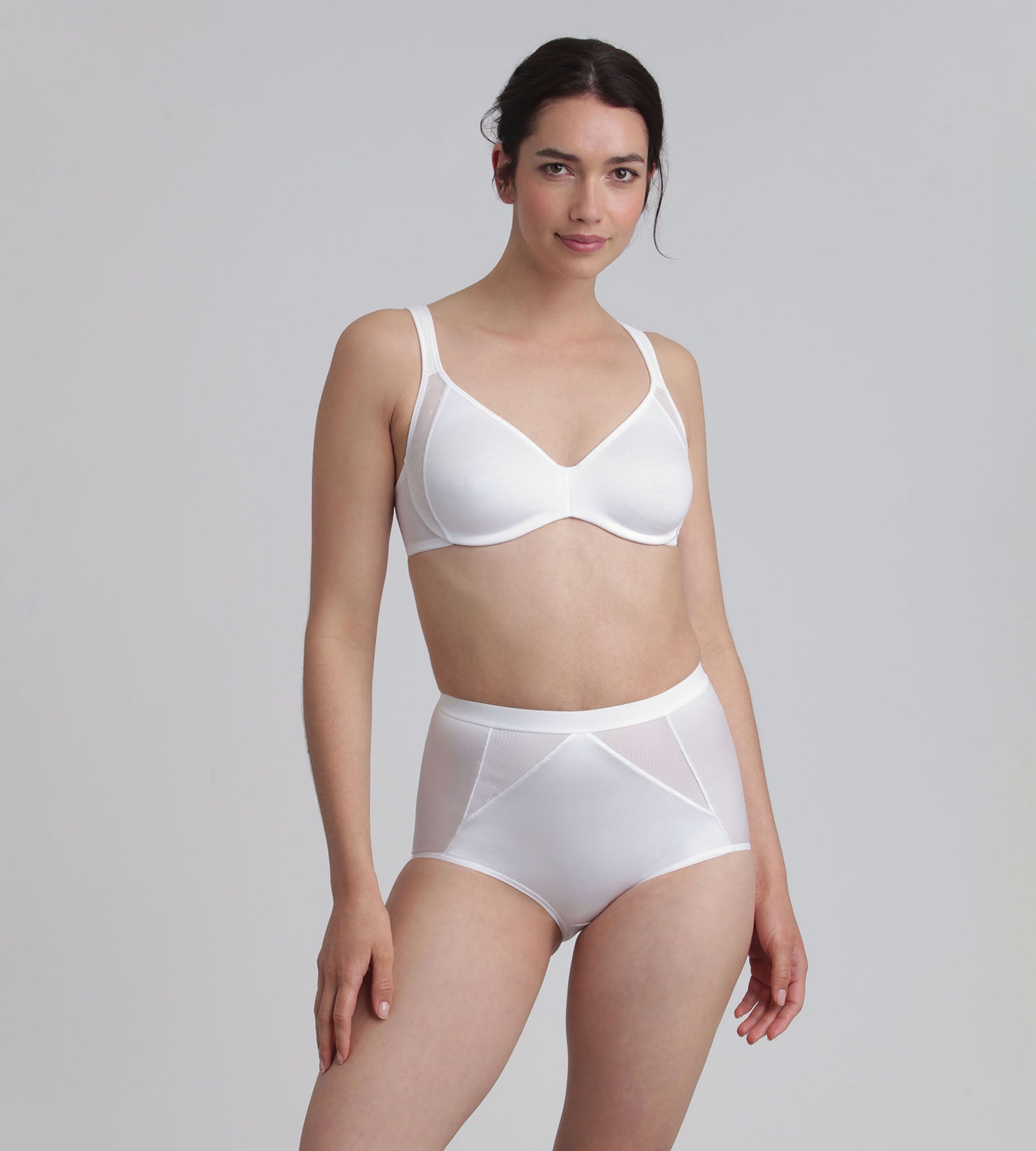 Playtex® High-waisted shaping knickers in white Perfect Silhouette