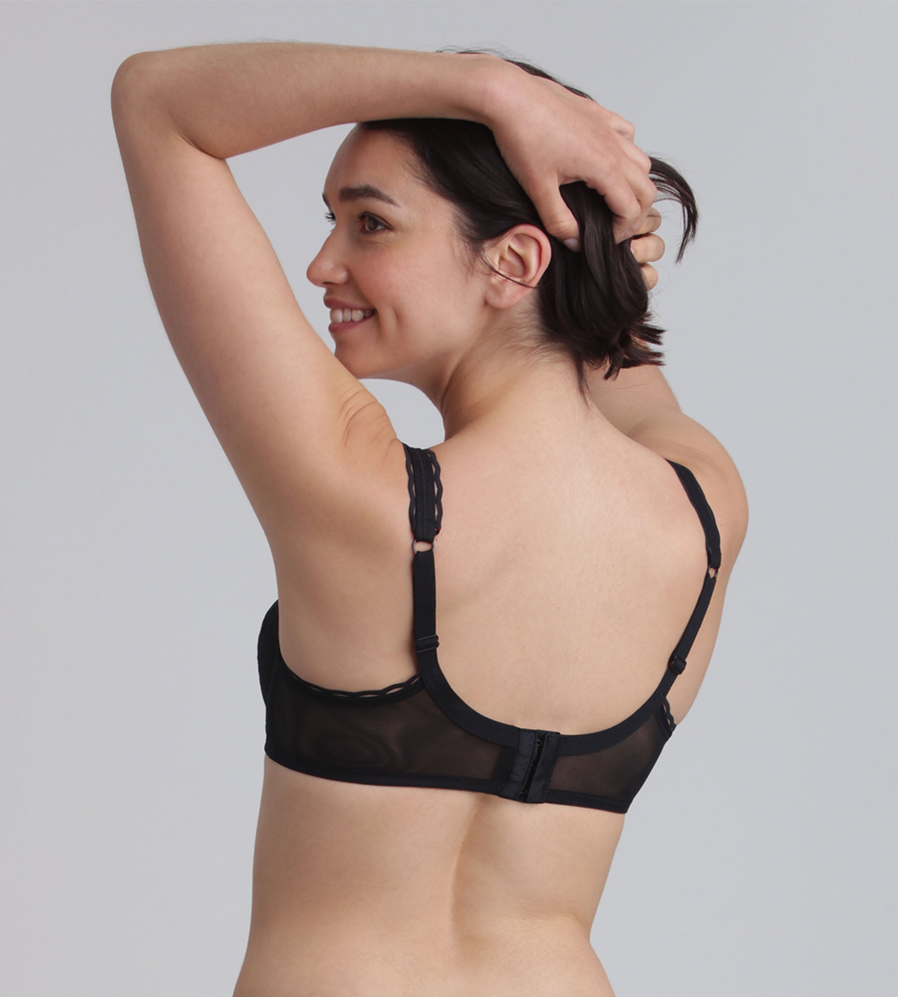 Playtex® Underwired bra in black Recycled Classic Lace Support