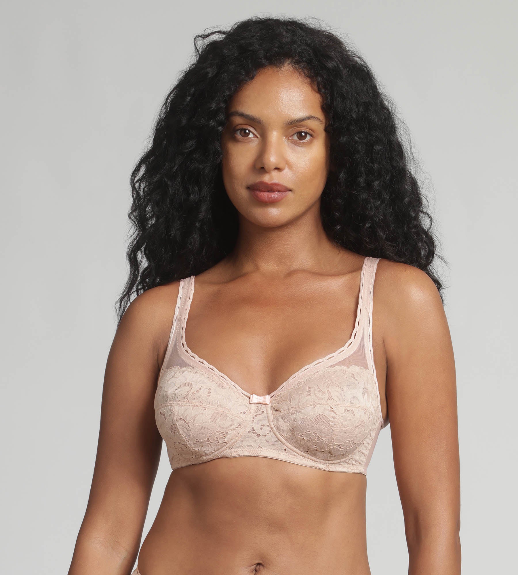 Playtex® Underwired bra in beige Recycled Classic Lace Support
