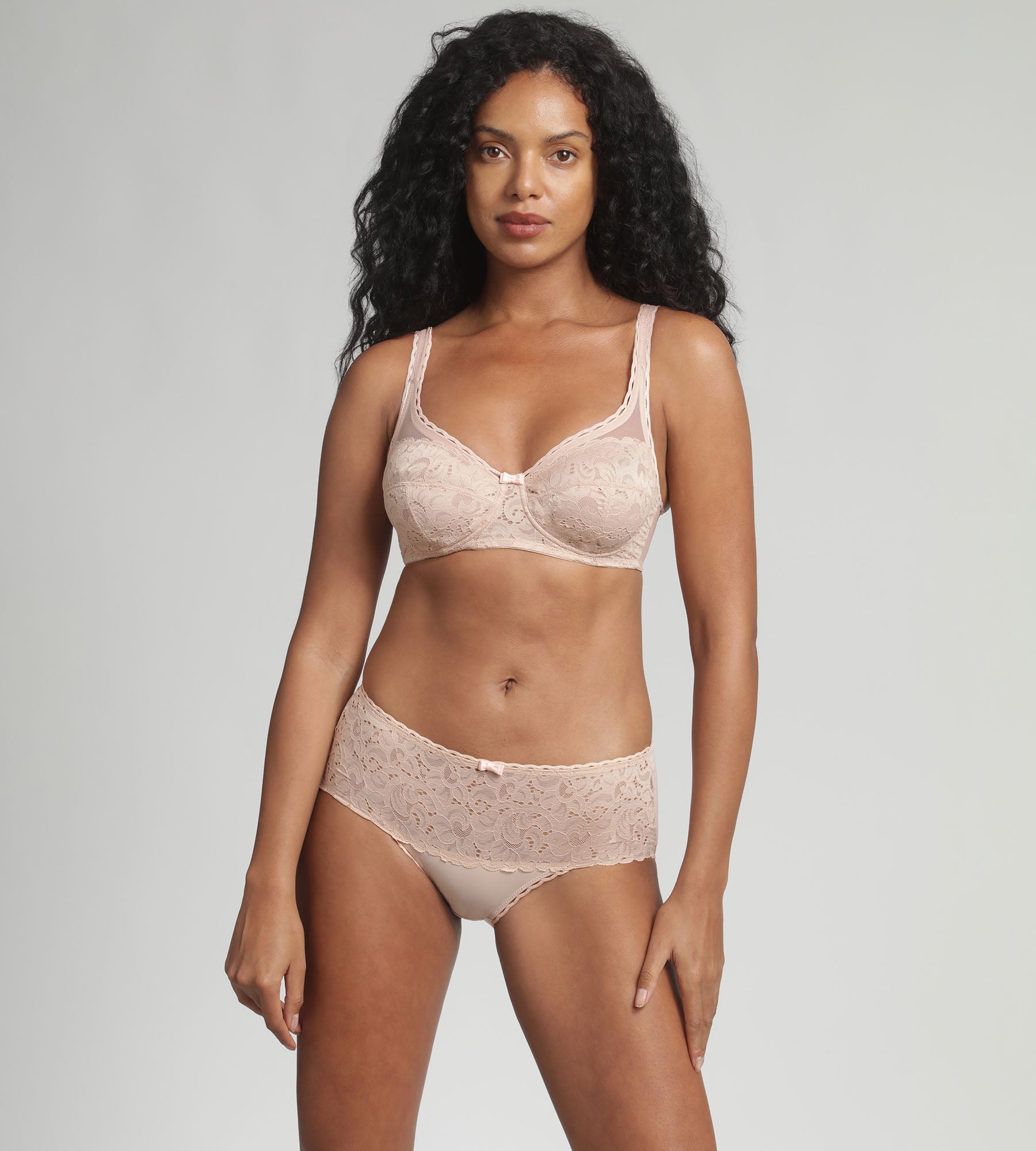 Playtex® Underwired bra in beige Recycled Classic Lace Support