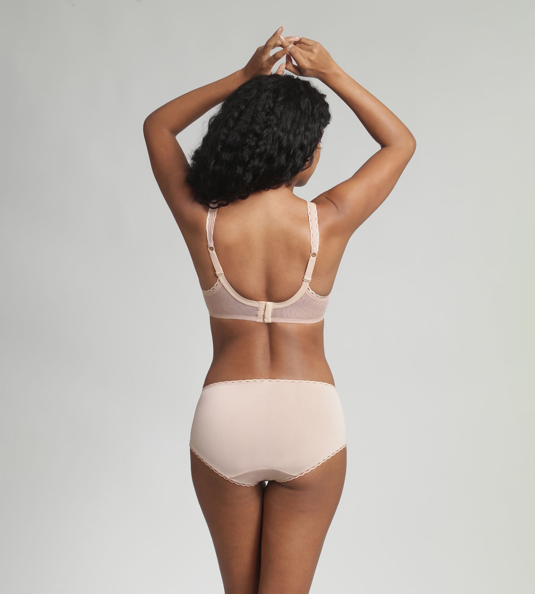 Playtex® Underwired bra in beige Recycled Classic Lace Support