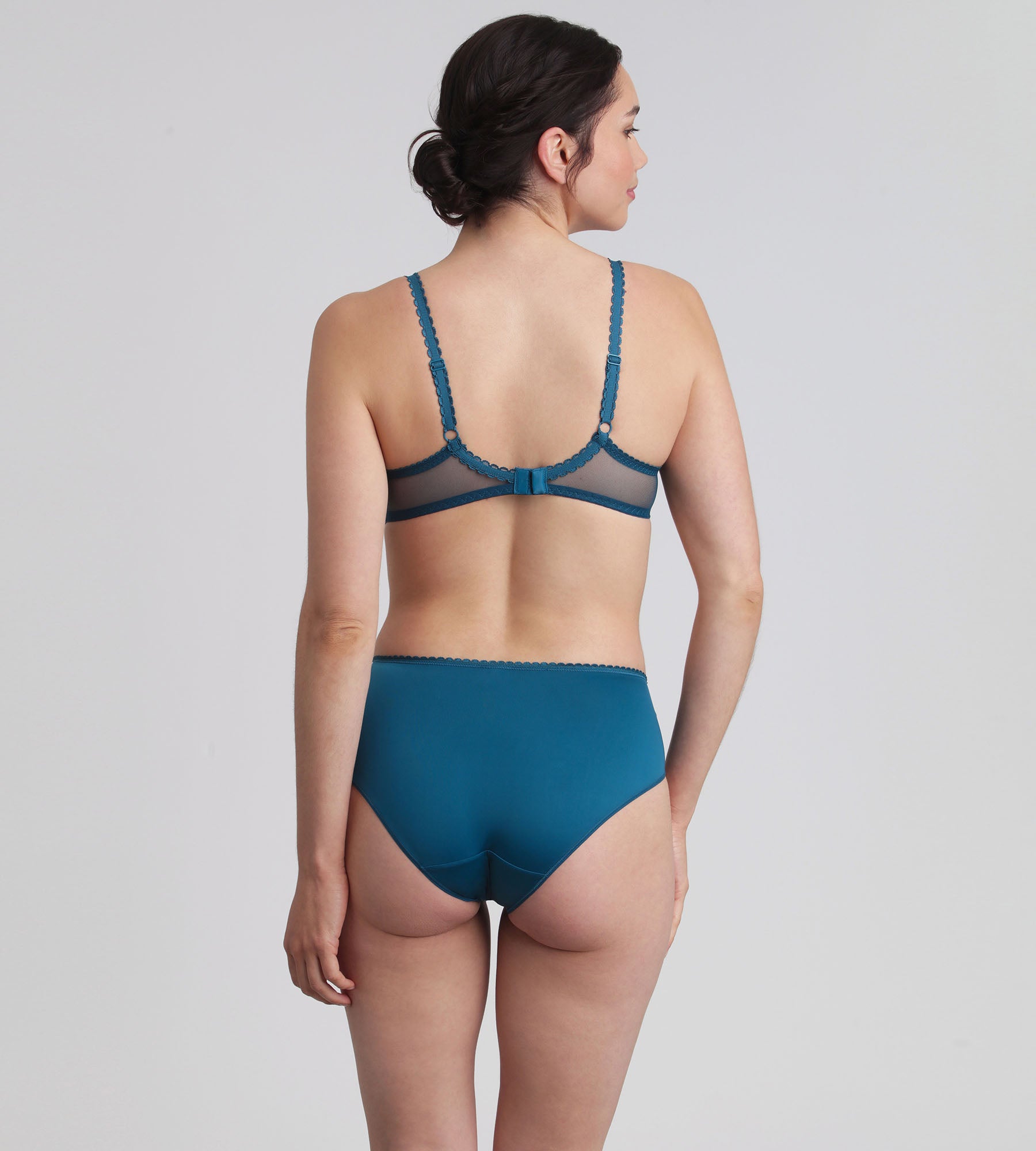 Playtex® Underwired bra in Green velvet Flower Elegance Recycled