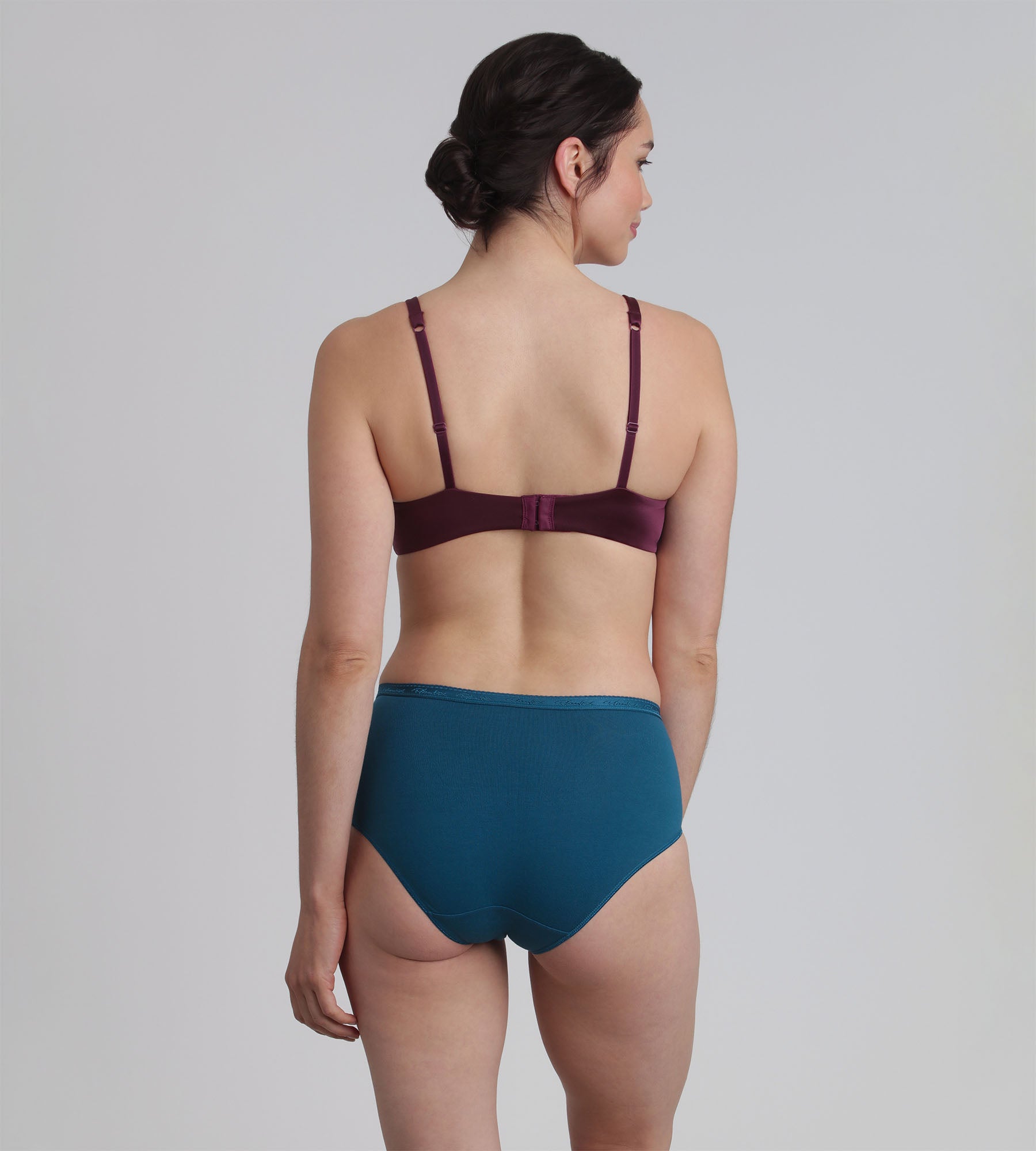 Playtex® Full cup bra in plum with removable underwires 24h Absolute Soft