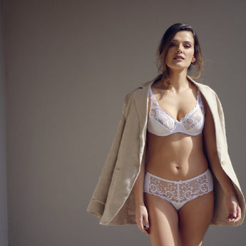 Lingerie de cérémonie