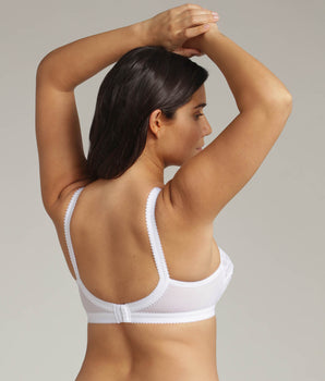 Non-wired bra in white Cross Your Heart 165