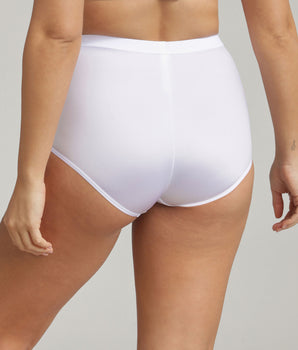 High-waisted shaping knickers in white Perfect Silhouette